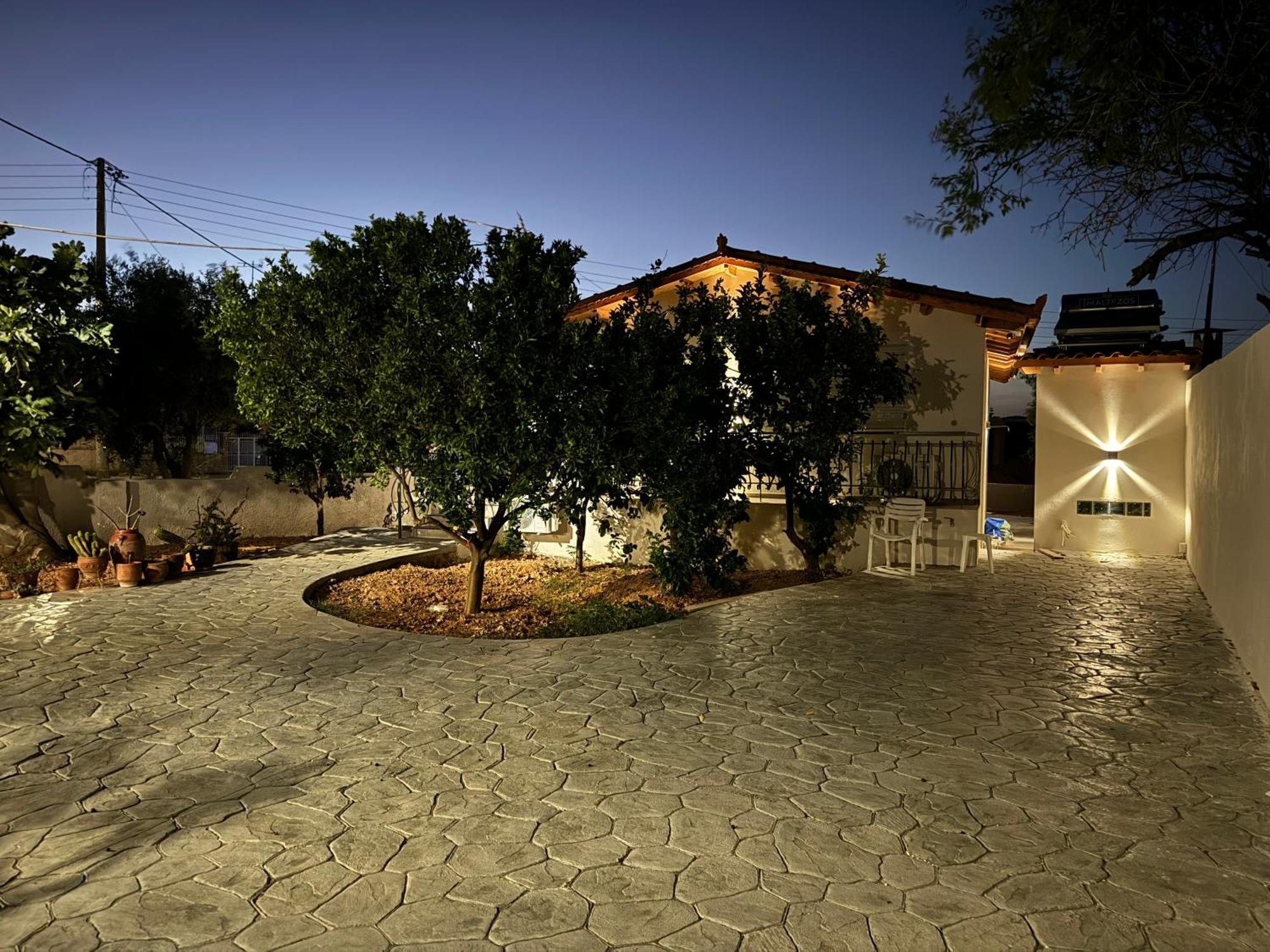 Secret Garden Airport-Beach Villas 300M From Famous Davis Beach Artemida  Exterior photo